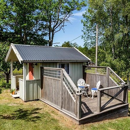 Two Small Guest Houses By Lake Rent Out As One Hjo Eksteriør billede